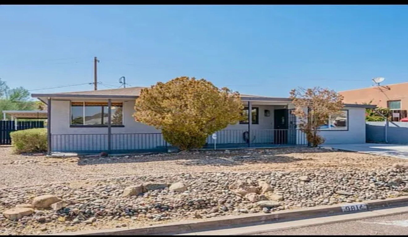 Phoenix House: 9814 N 2nd Pl