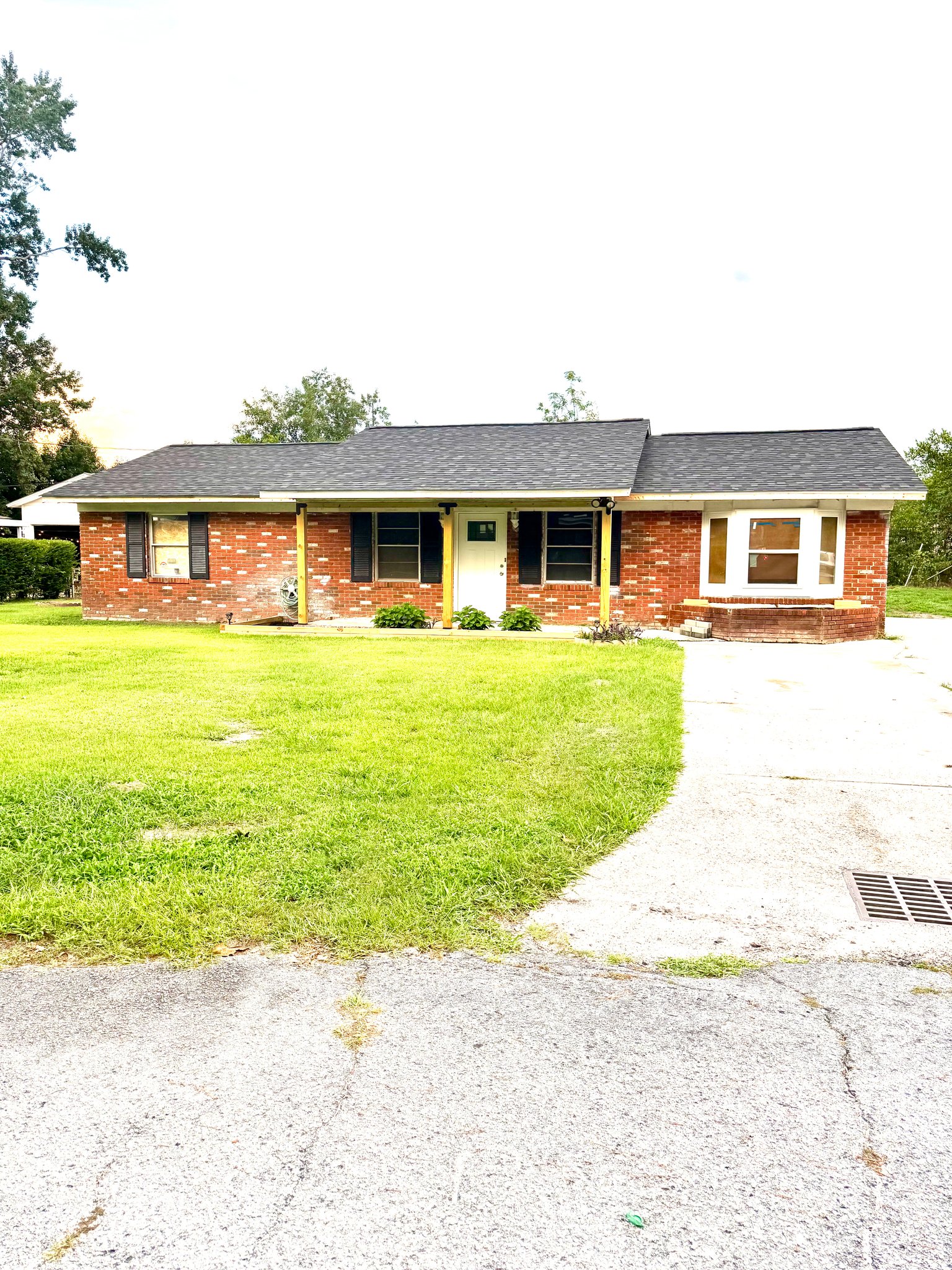 Augusta House: 1932 Harrison Rd