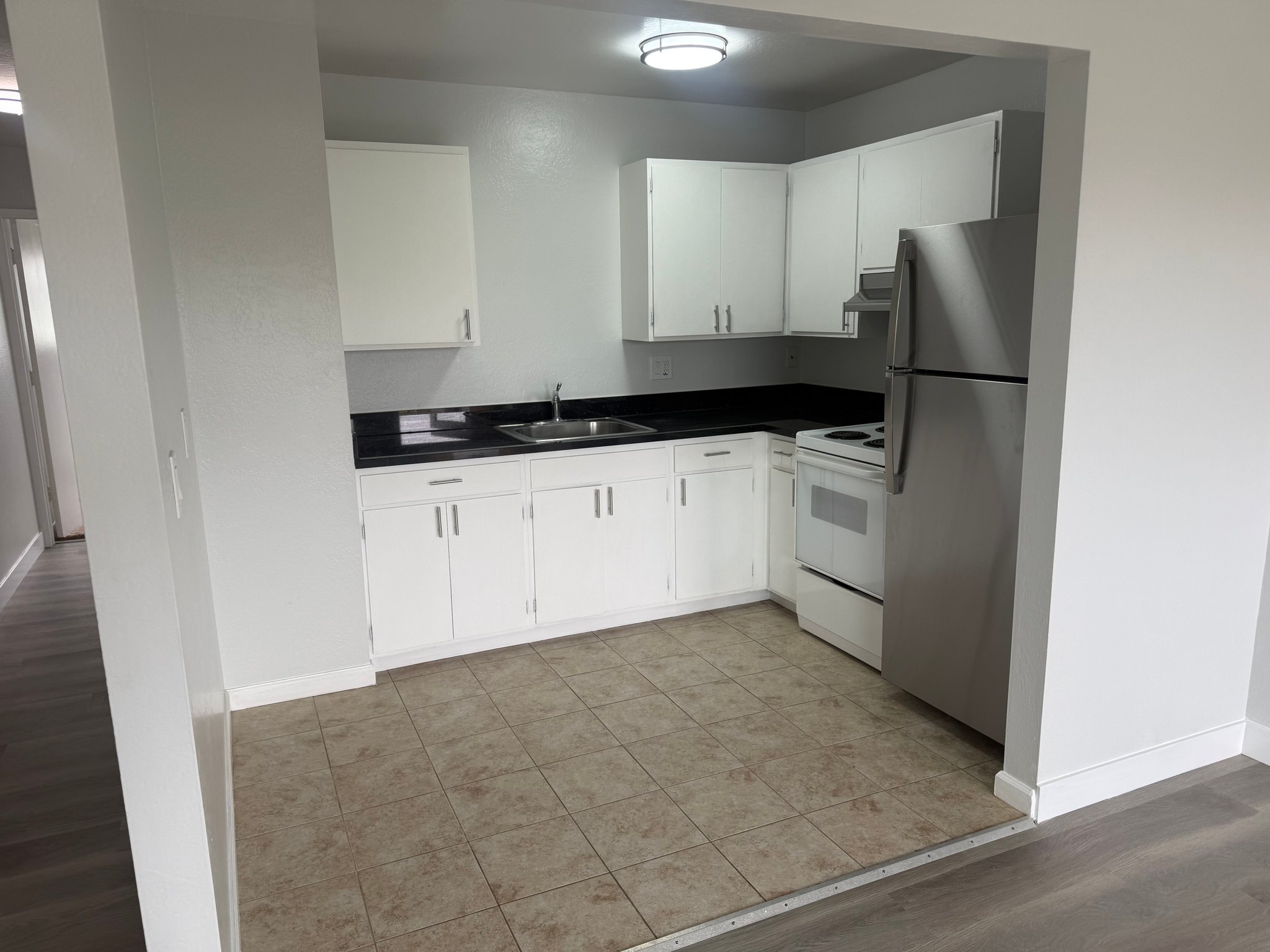 Pacifica Apartment: 95 Clarendon Road