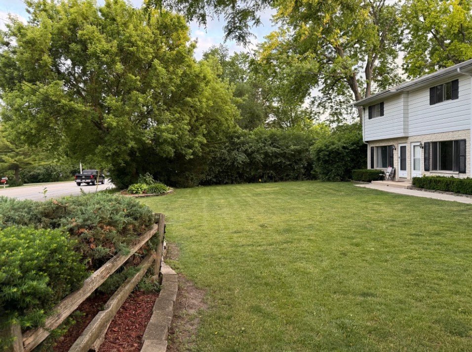 Racine Townhome: 542 Newman road