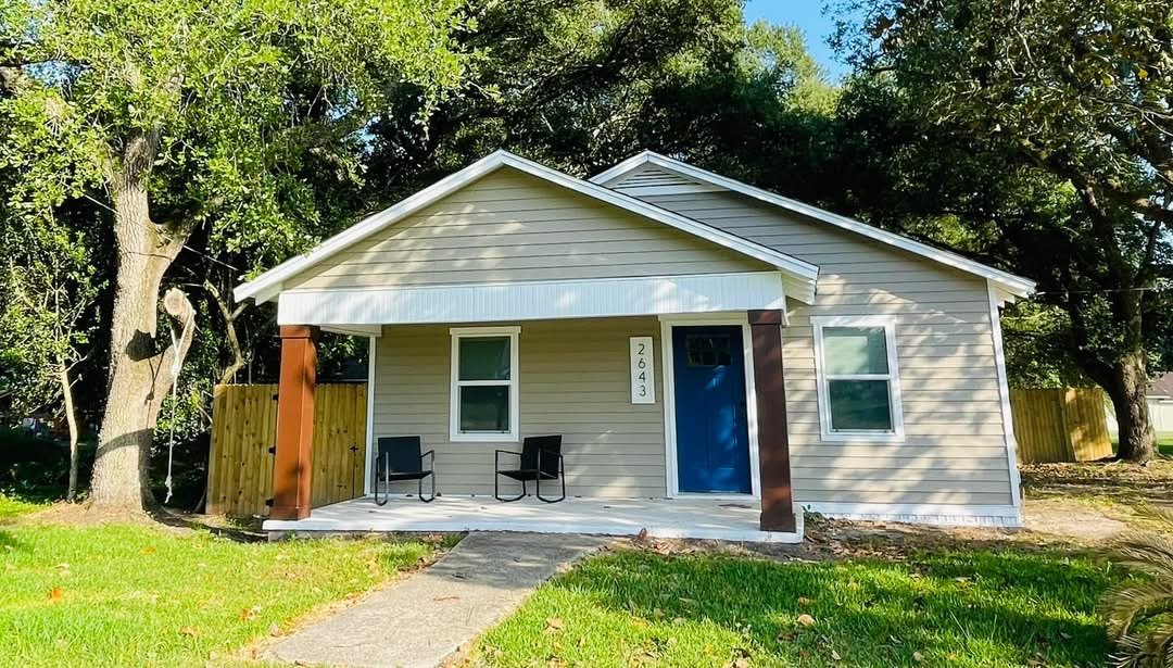 Hornbeck House: 2643 Stillwell Ave