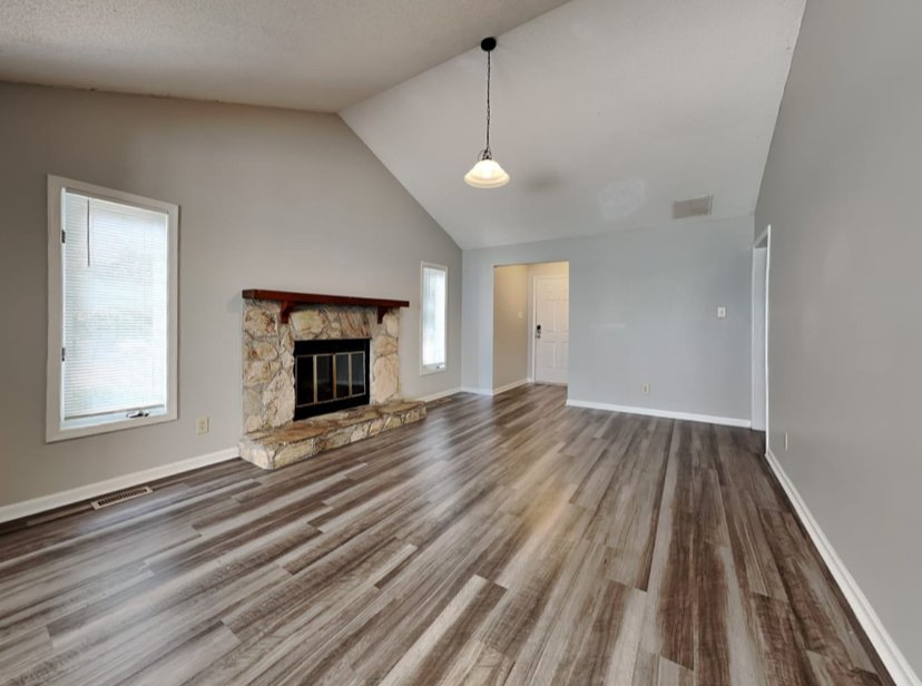 Newport House: 1505 Timber Trl
