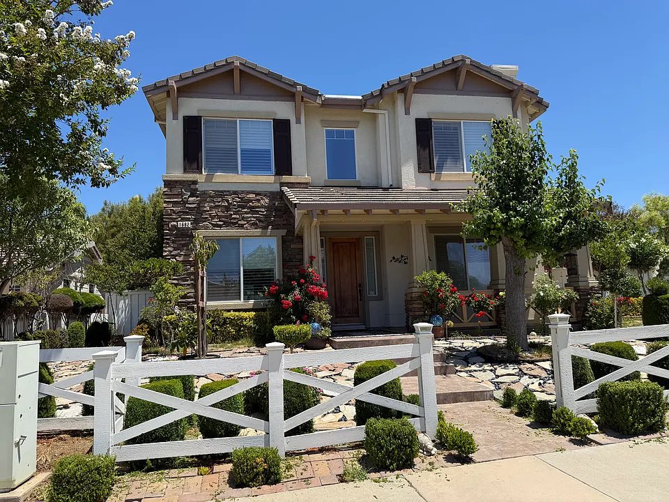 Livermore House: 1682 prima dr