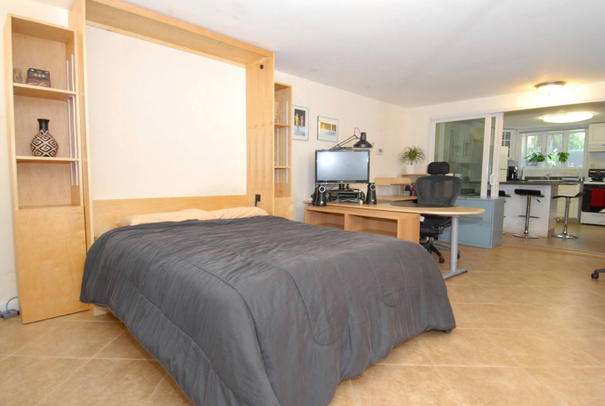 BROOKLYN Multiplex: 16 MICIELI PL