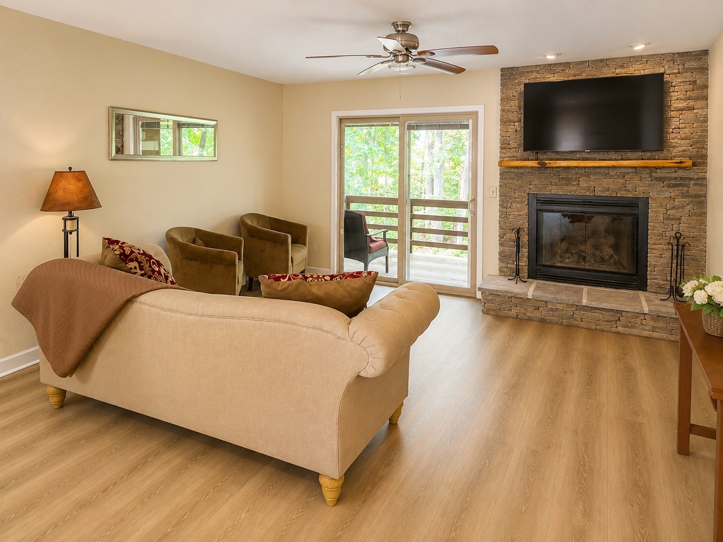 MAGGIE VALLEY Townhome: 79 Riverside Villa