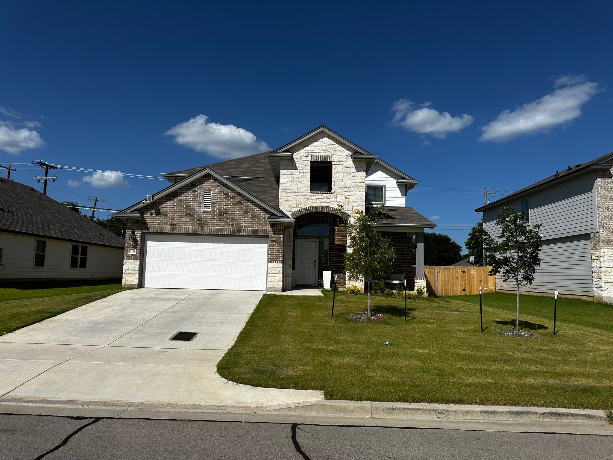 Waco House: 10743 Chesson Falts