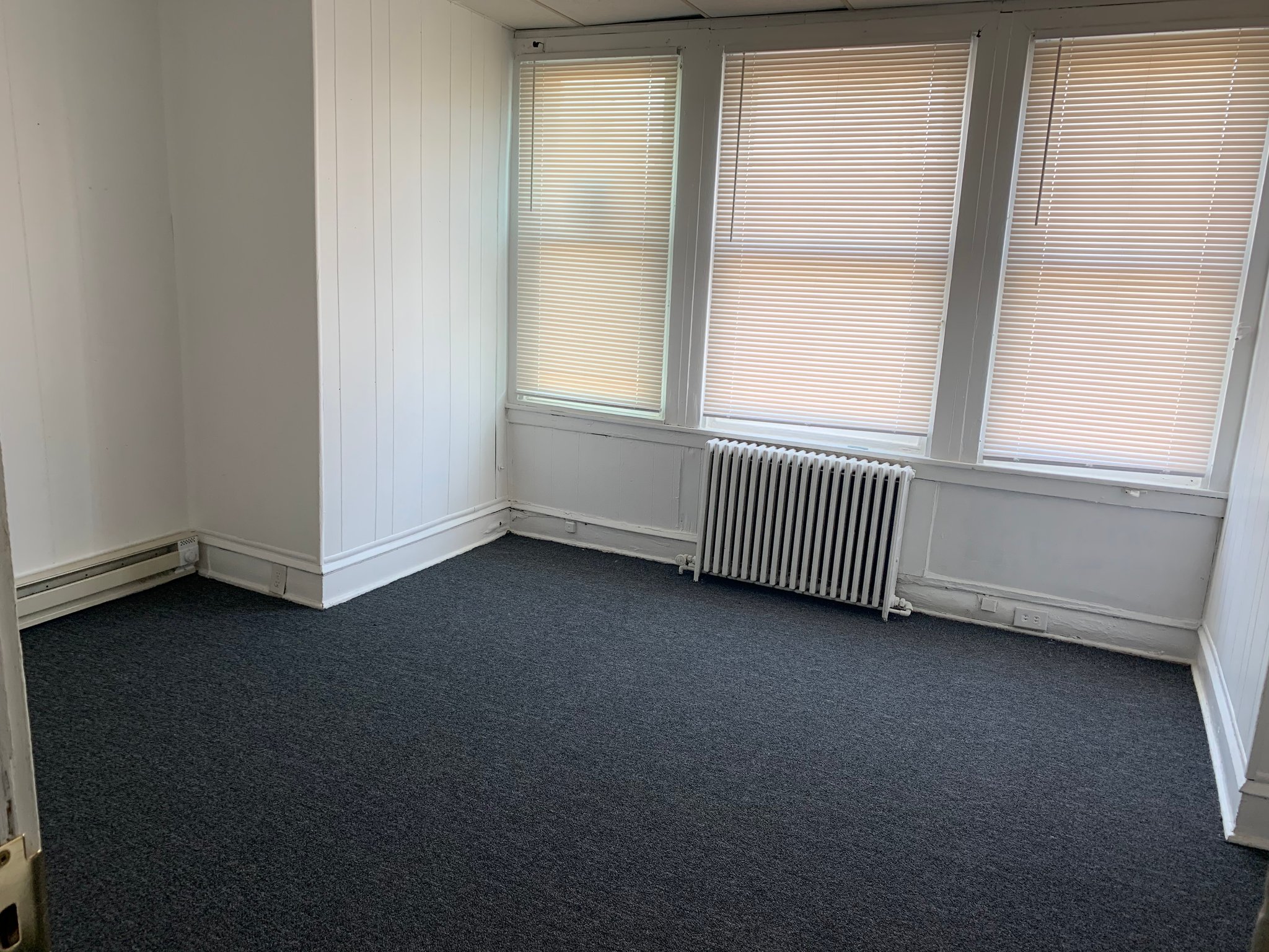 Philadelphia Single Room: N 12th Street