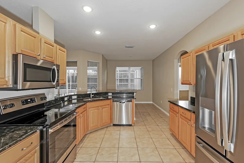 Brandon Multiplex: 1613 Loriana St