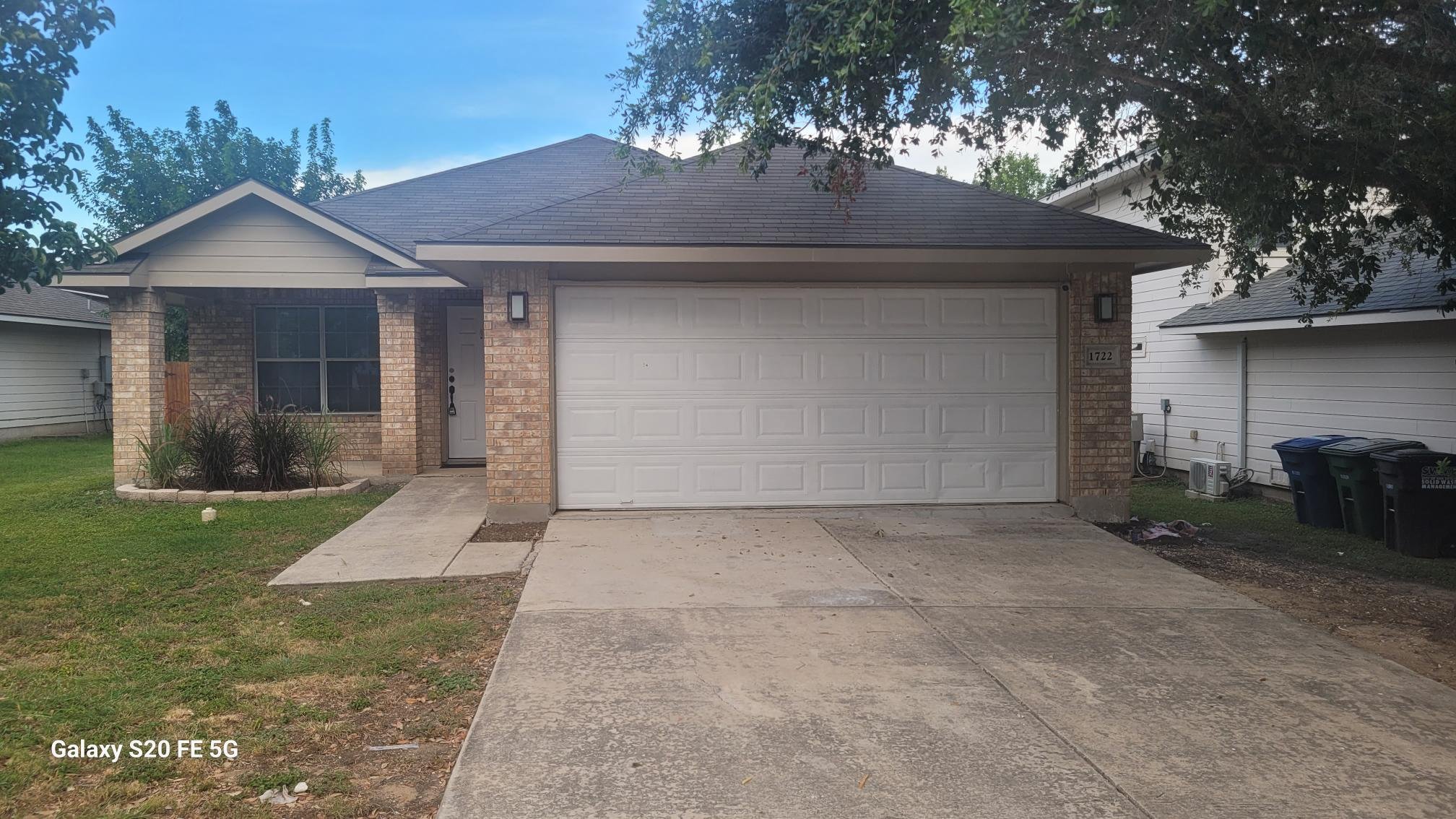 San Antonio House: 1722 Coxwold Ct