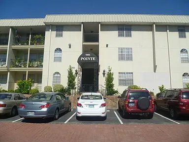 Austin Condo: 910 Duncan Ln
