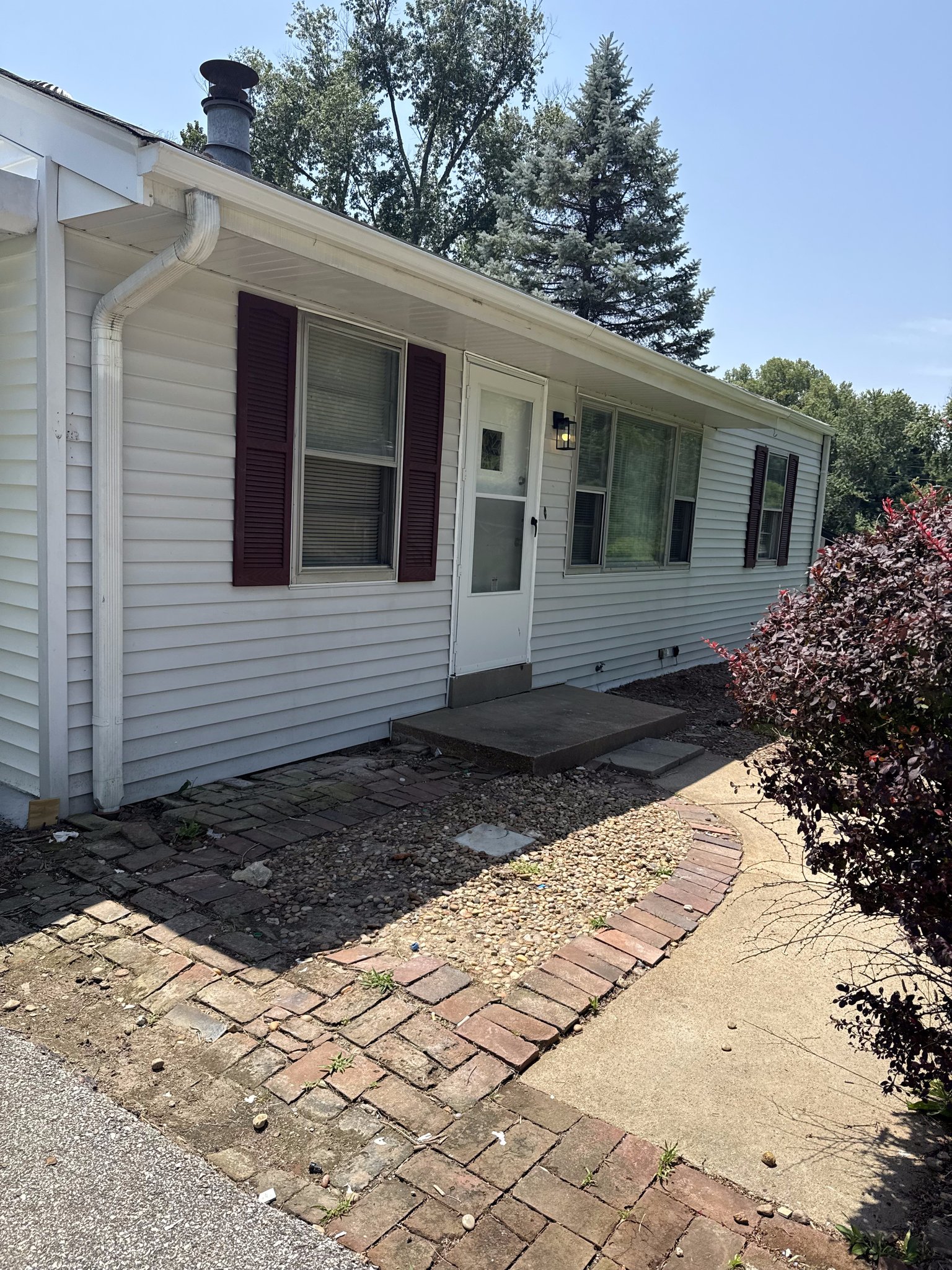 Saint Louis House: 7818 Brand Ave