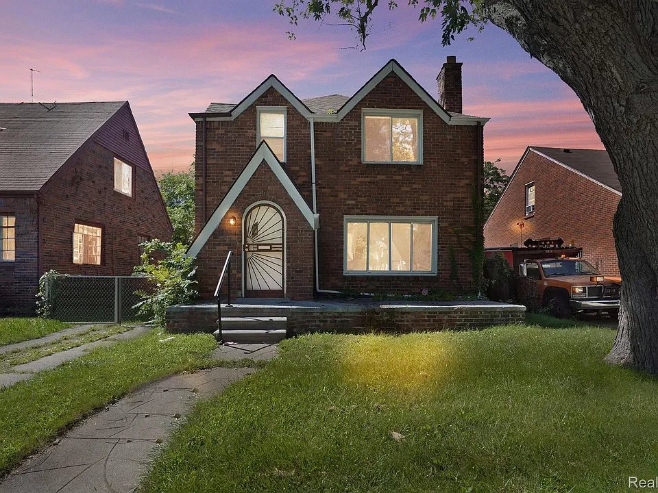 Detroit House: 17321 Murray Hill St