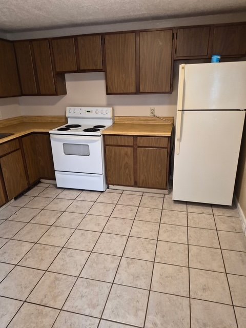 Warren Other: 1983 Parkman Road Northwest