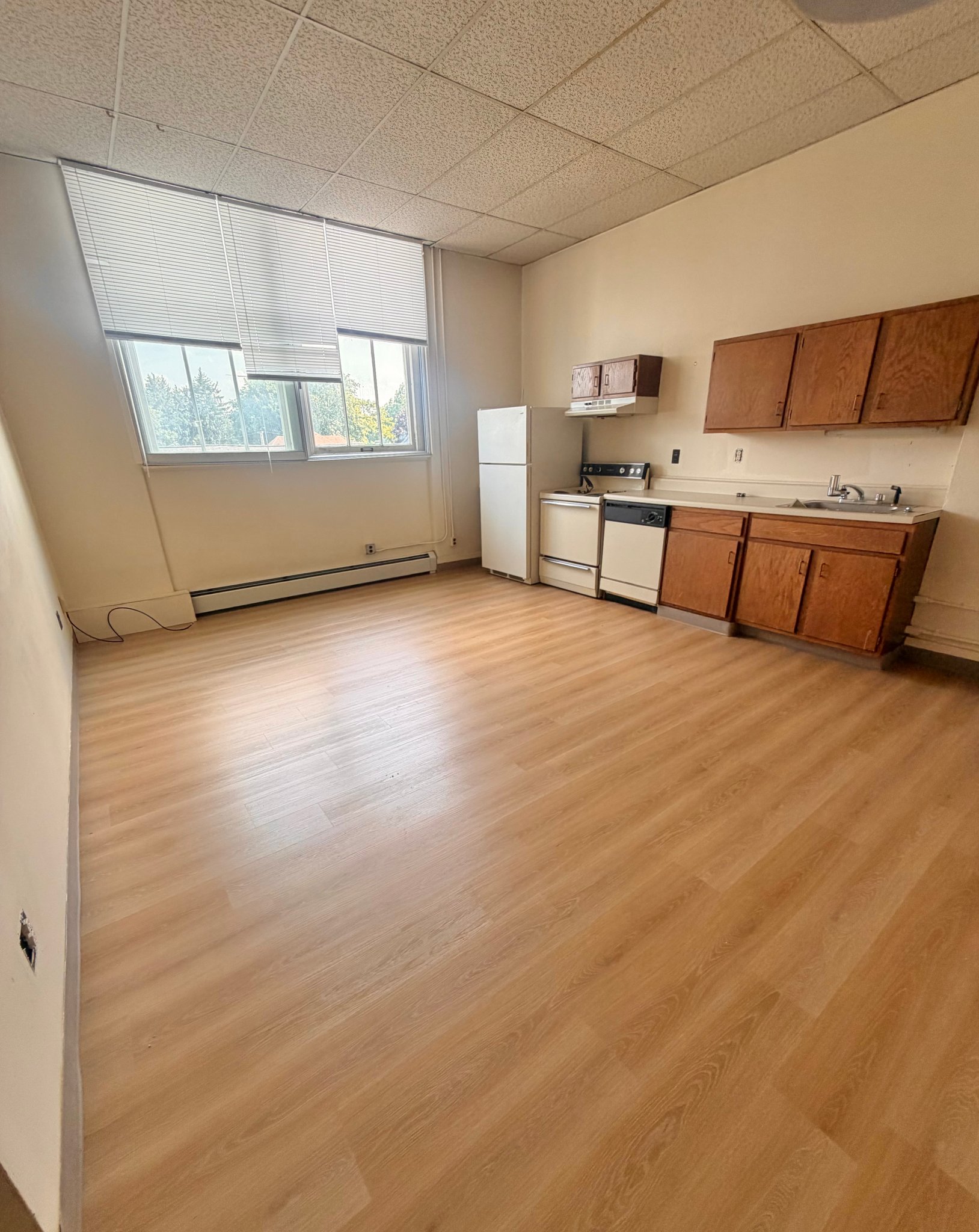 whitesboro Apartment: 181 main st