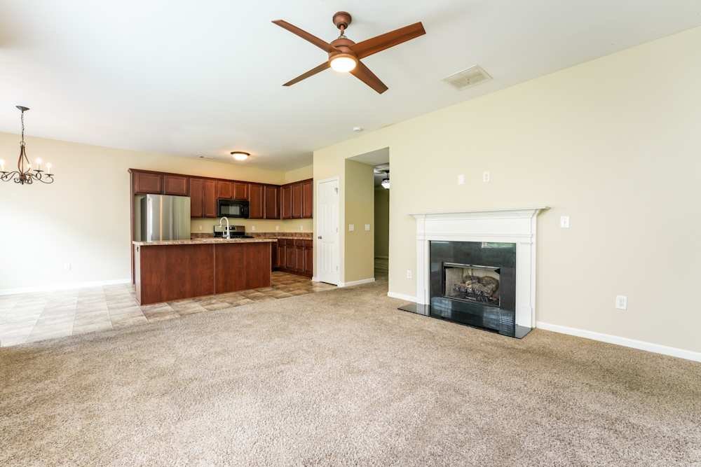 Snellville House: 2472 Folsom st