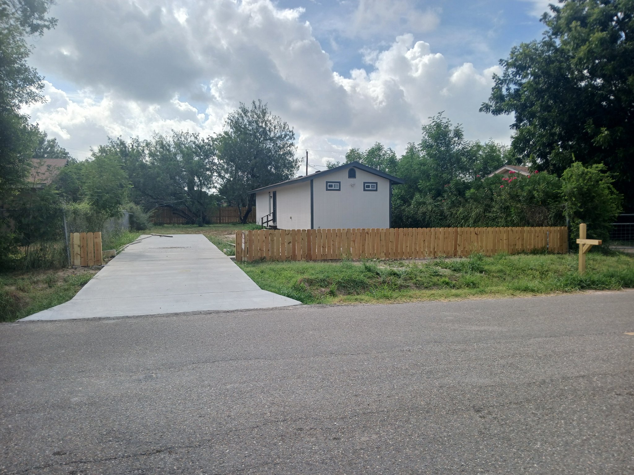 Mission House: 1306 N Moorefield Rd
