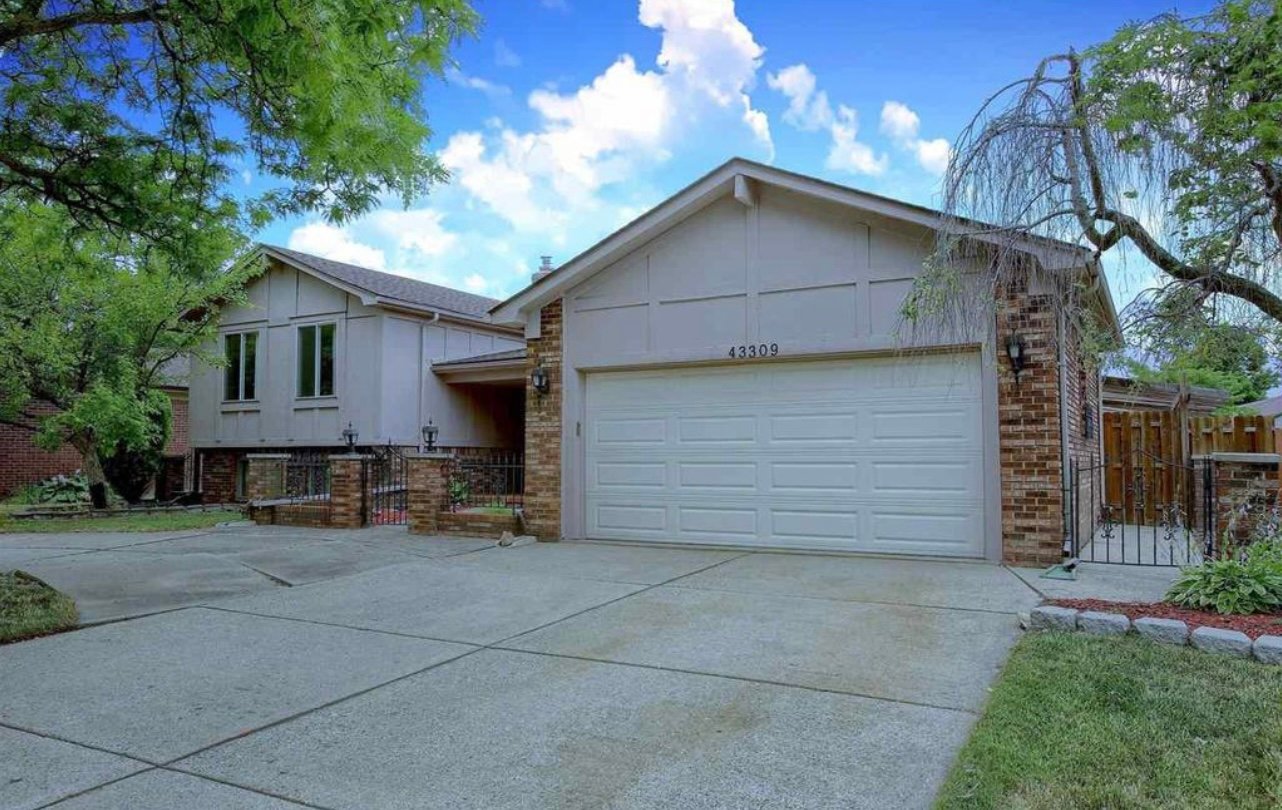 Sterling Heights House: 43309 Westview Dr