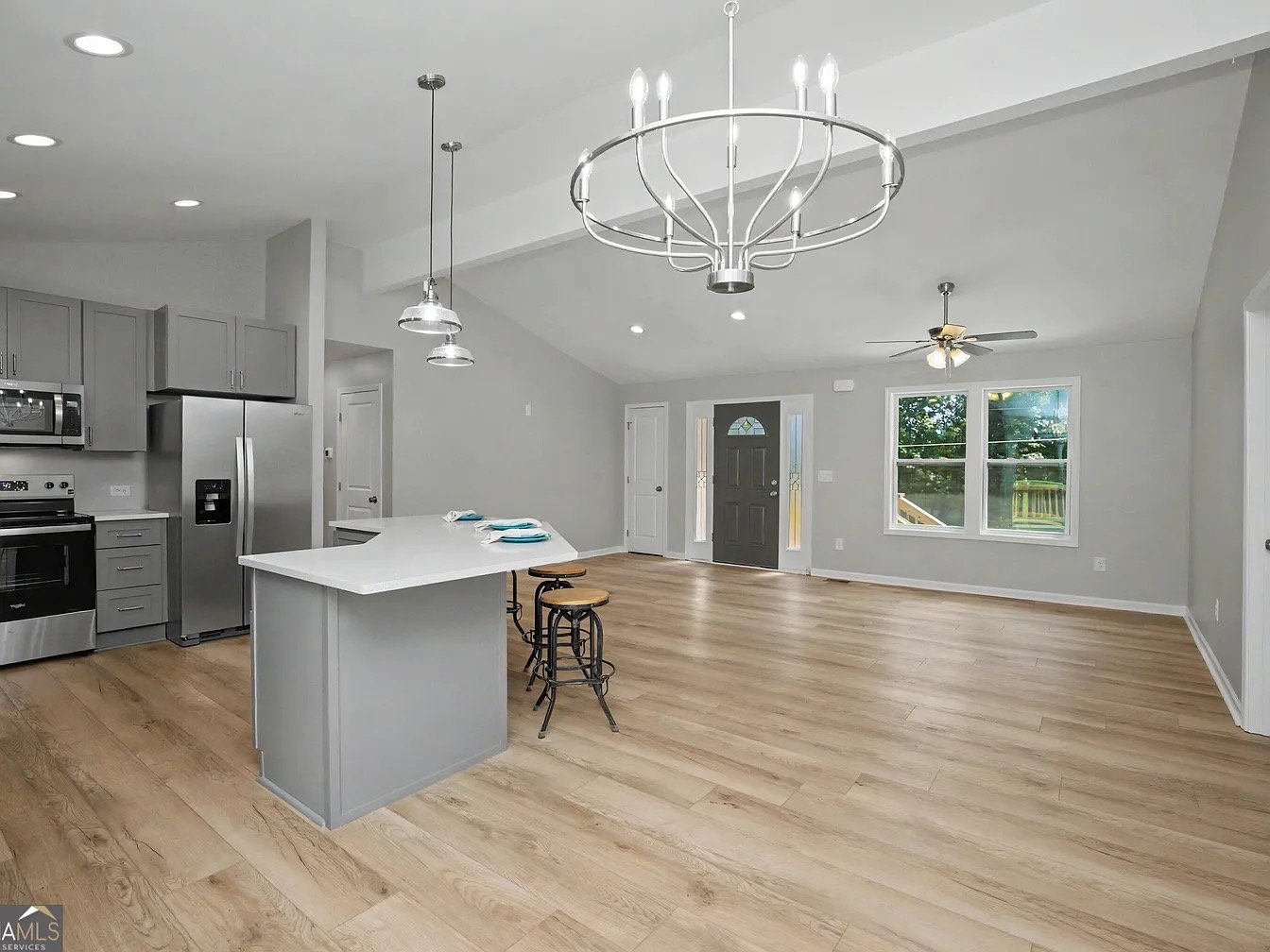 Fayetteville House: 126 Lucinda Ln
