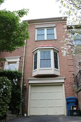 Burke Townhome: 9685 Woodhenge Ct