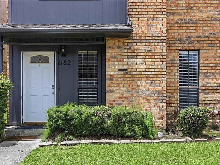 Beaumont Townhome: 1182 Green Meadow
