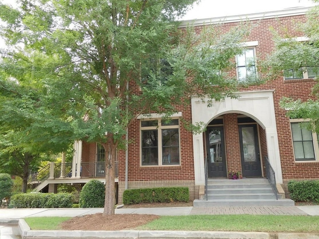 Dunwoody Townhome: 4712 Dogwood Alley