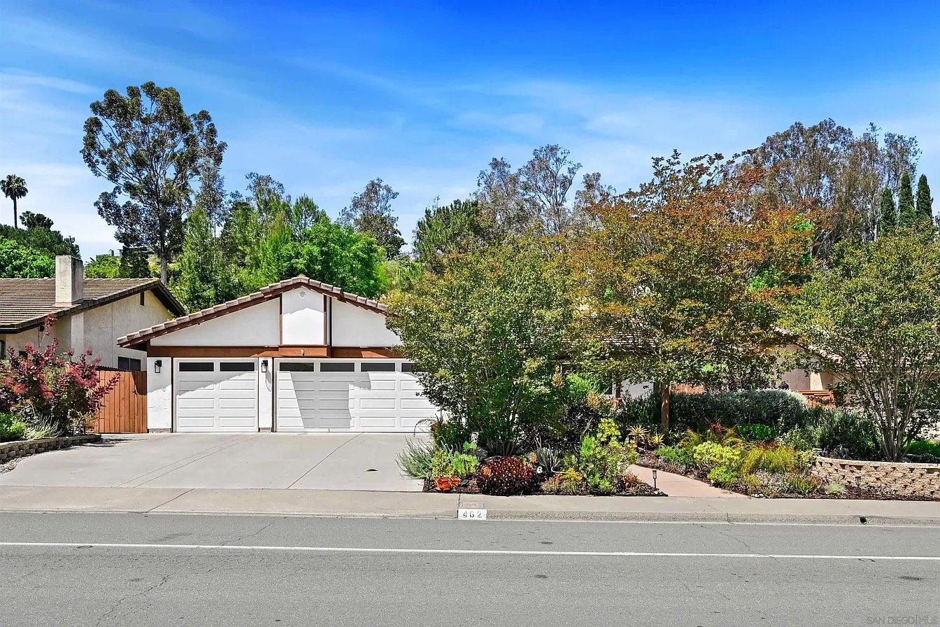 San Diego House: 462 Dewane Dr, El Cajon, CA 92020