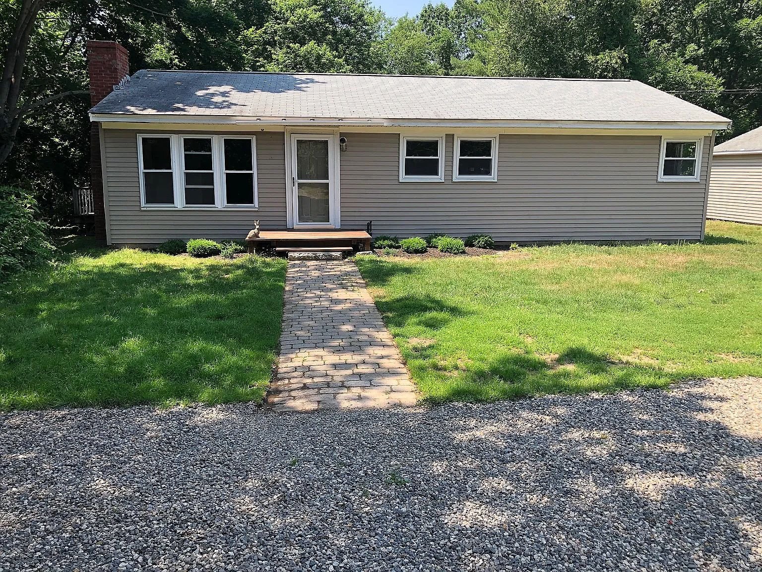 Greenland House: 1610 Greenland Rd