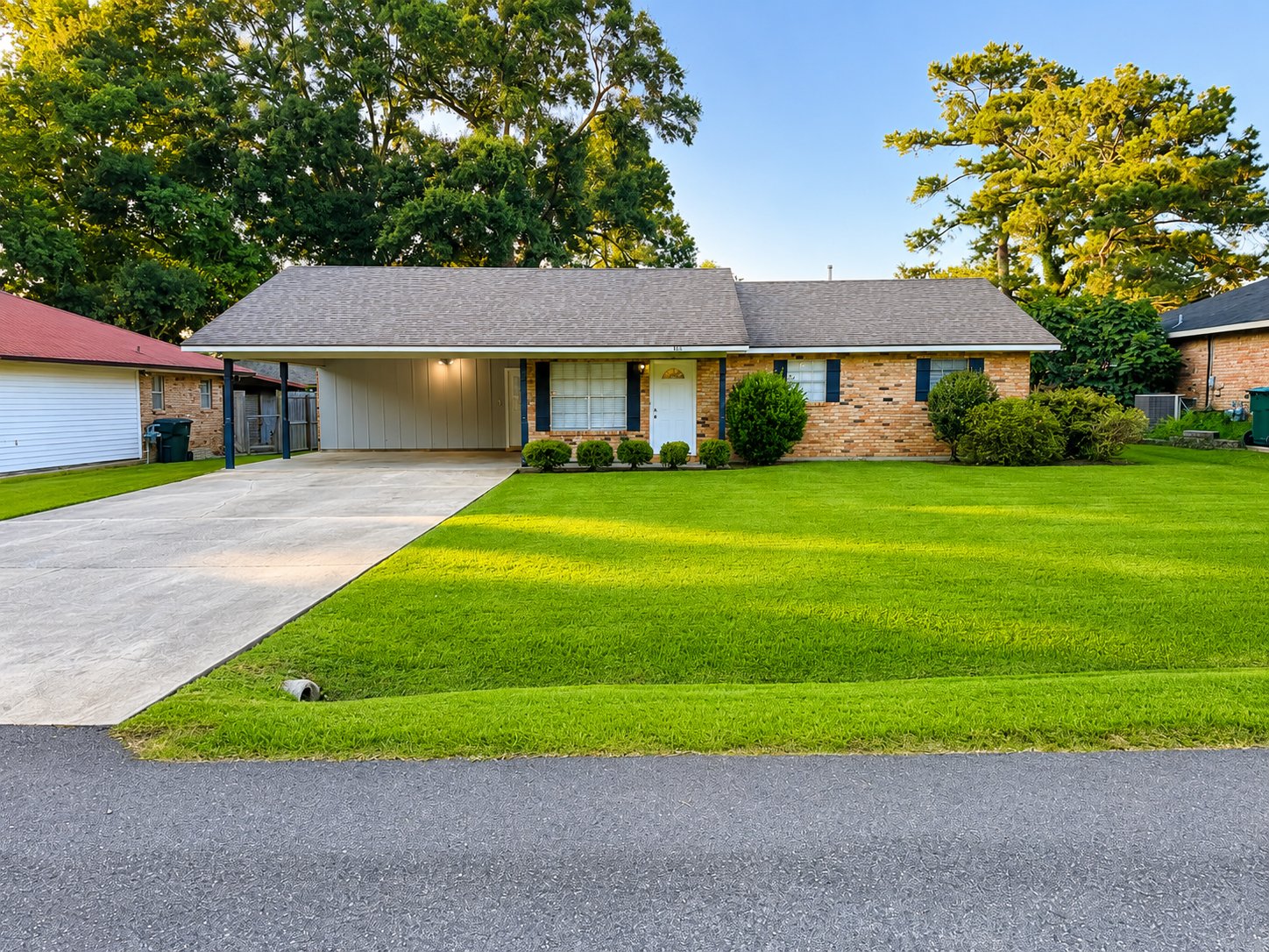 Gonzales House: 38178 Sunshine St