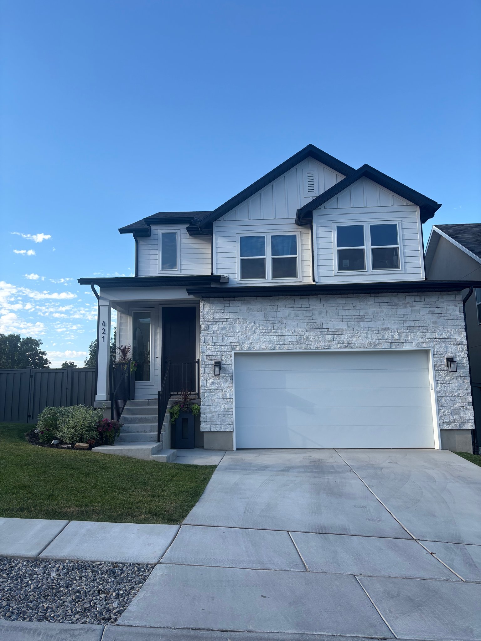 Farmington House: 421 W 900 N