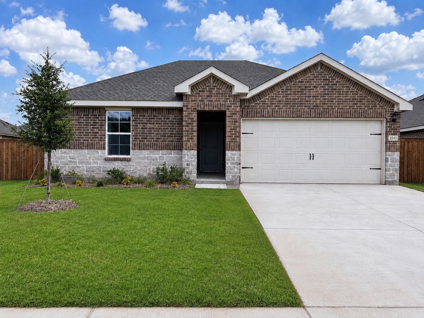 Paris House: 3243 Slocum Drive