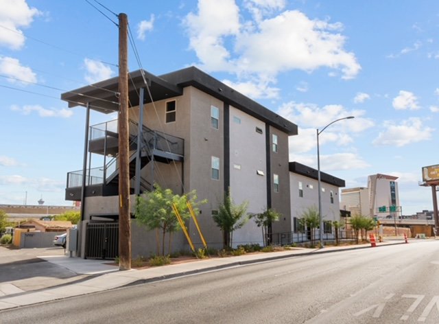 Las Vegas Apartment: 524 N 7th ST