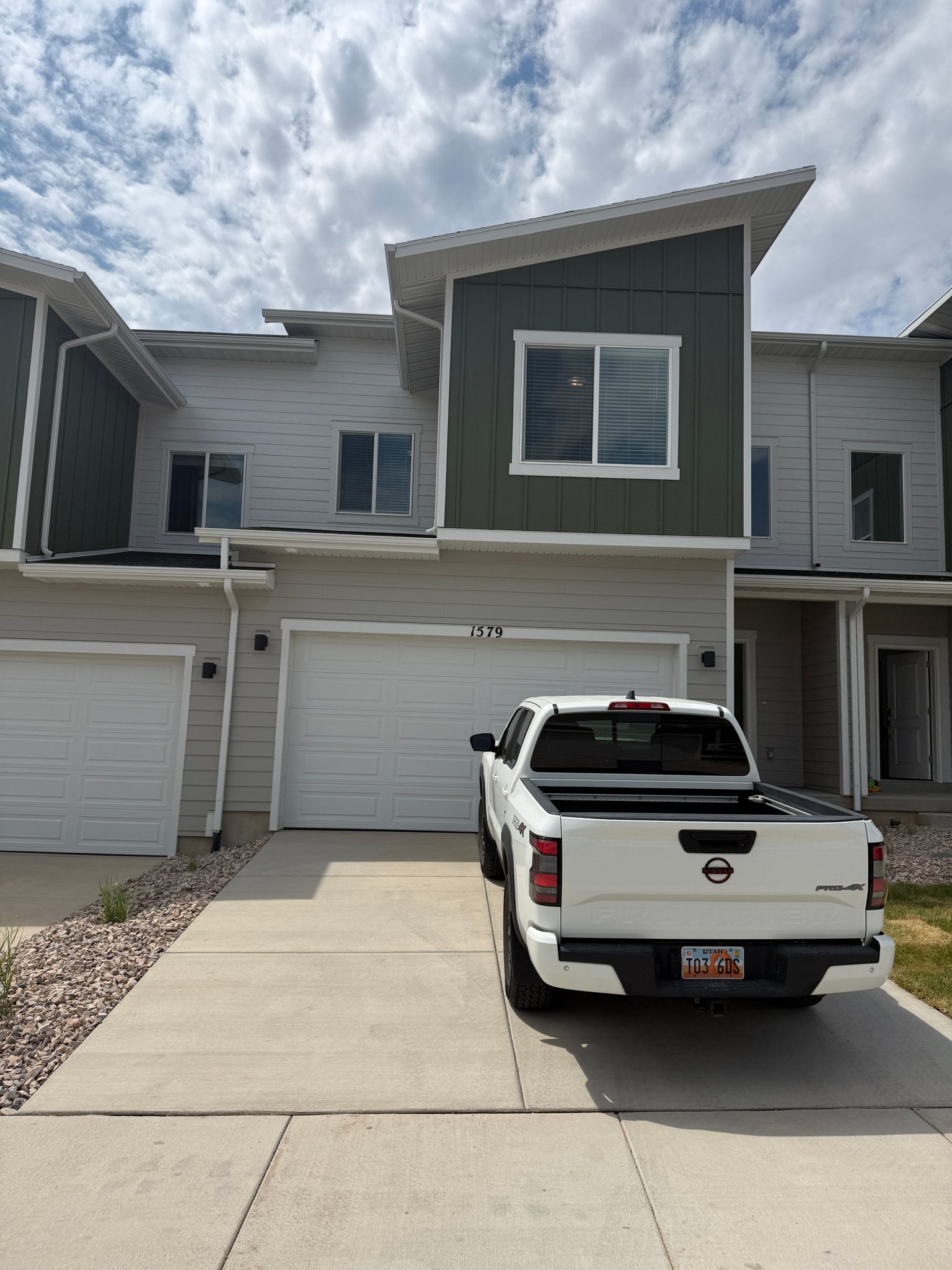 Saratoga Springs Townhome: 1579 W Viola Ln