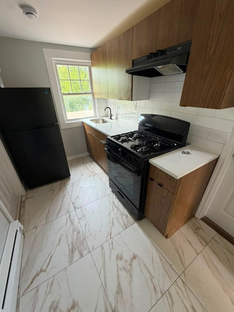 Newark Apartment: 145 Vermont