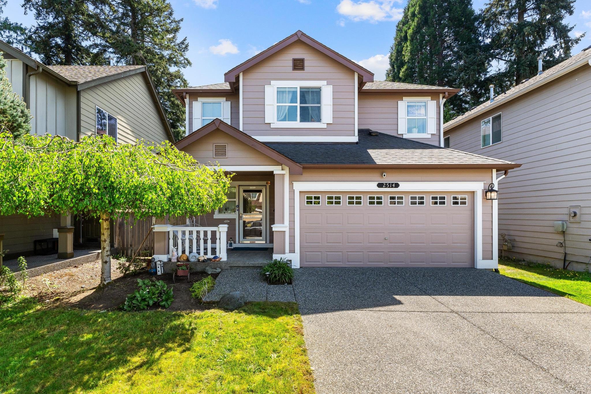 Everett House: 2514 96th St SE