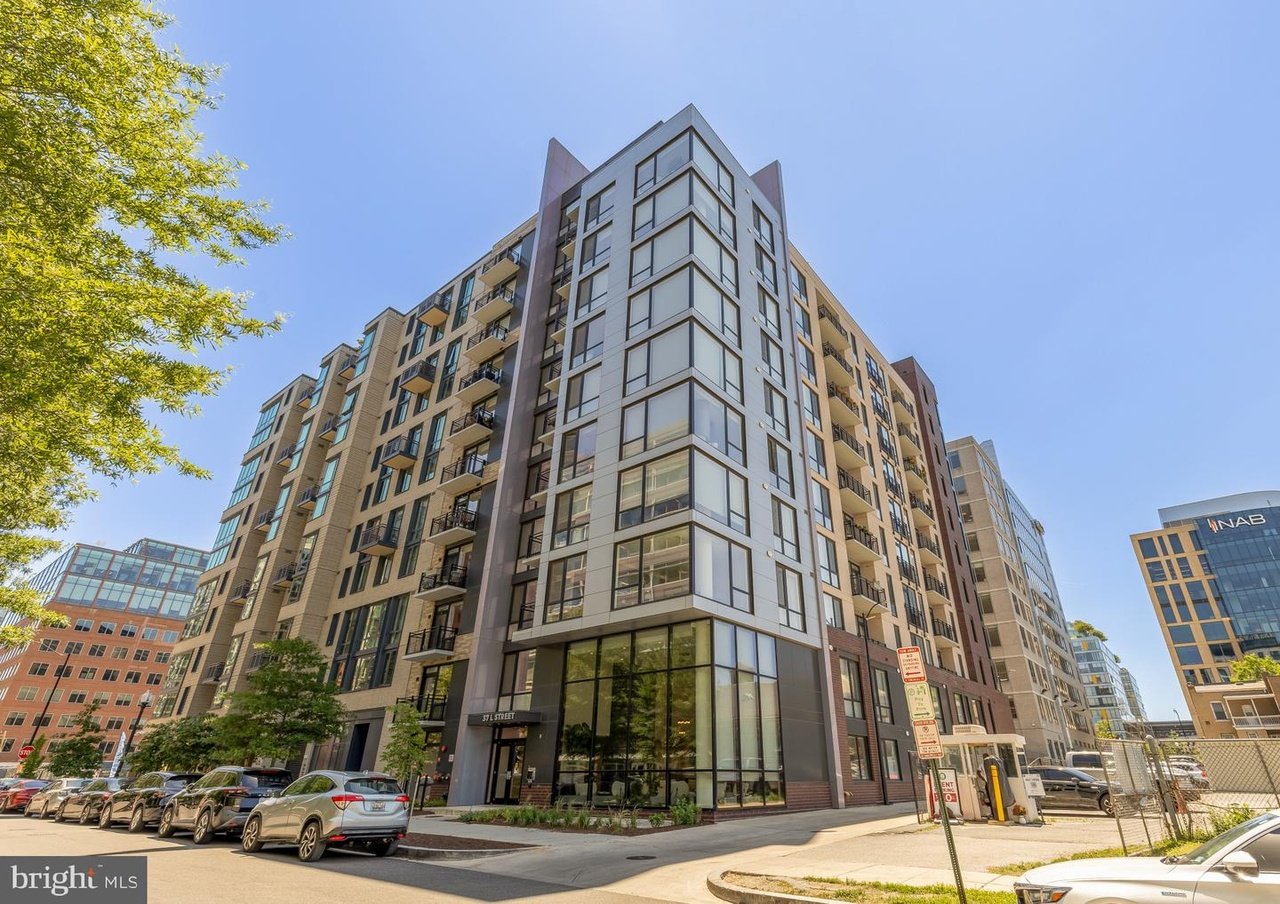 Washington Condo: 37 L Street SE
