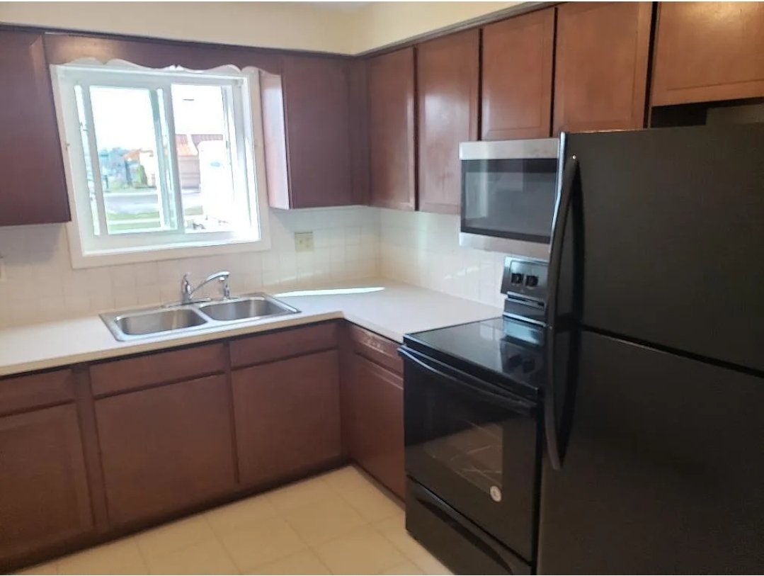 North Tonawanda Apartment: 320 Meadow Dr.