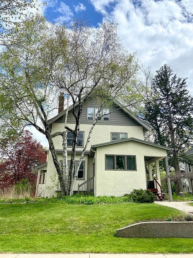 Saint Paul Condo: 2148 Carter Ave