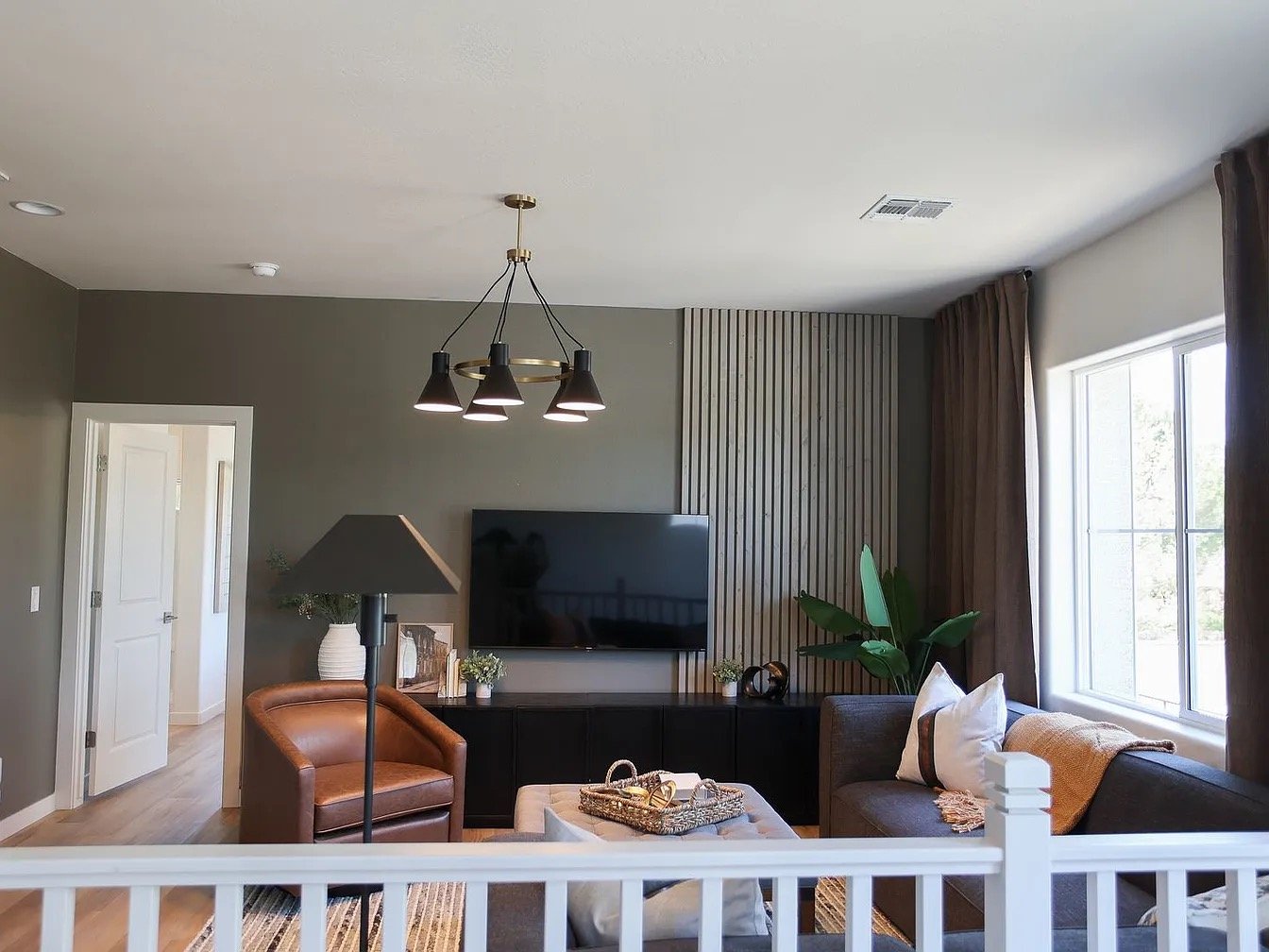 Phoenix House: 6552 N 15th Dr