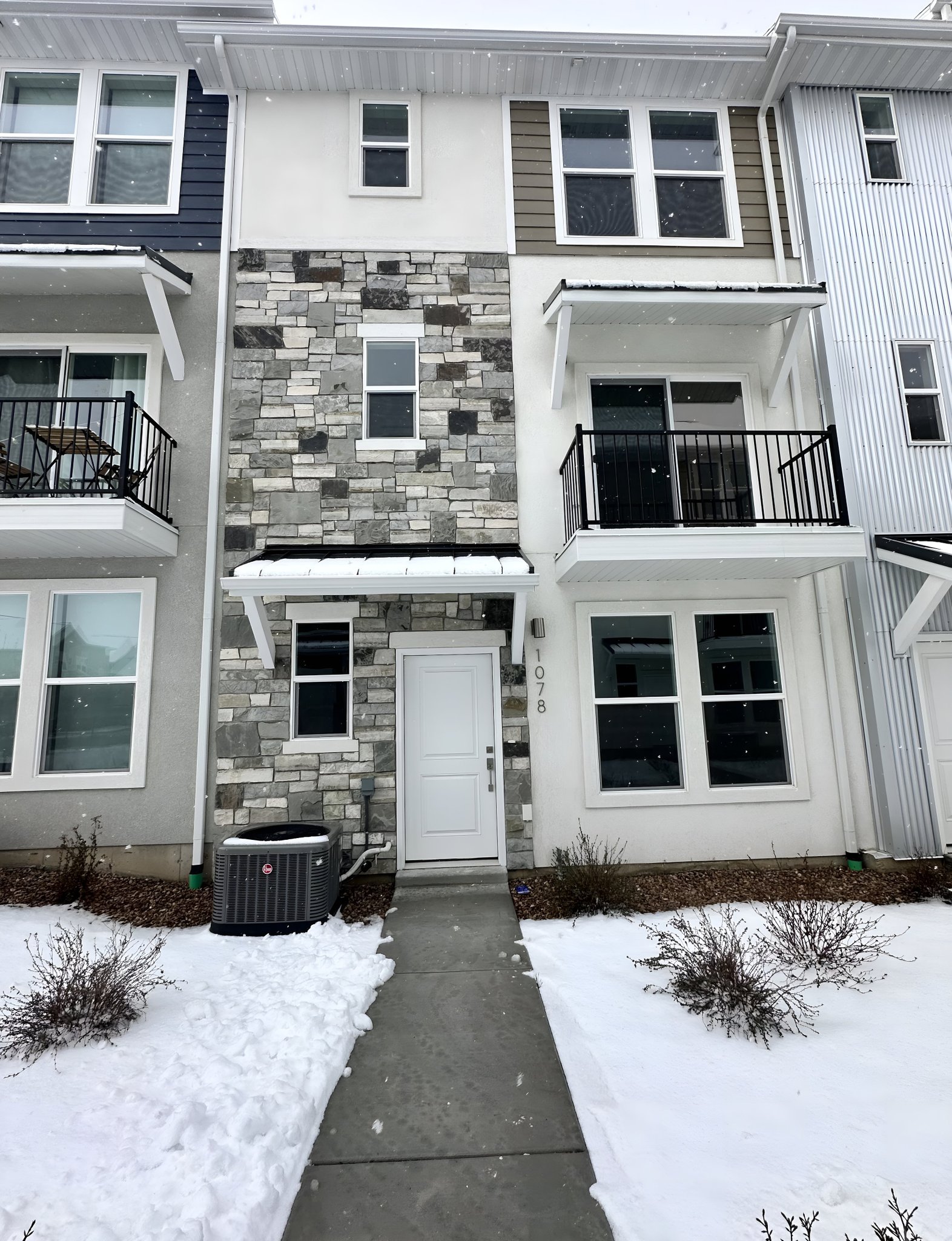 Spanish Fork Townhome: 1078 S 2810 E