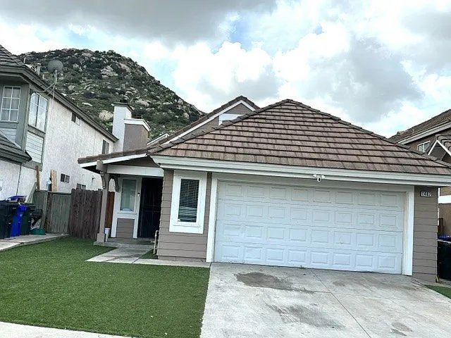 Fontana House: 11482 Hideaway Ln