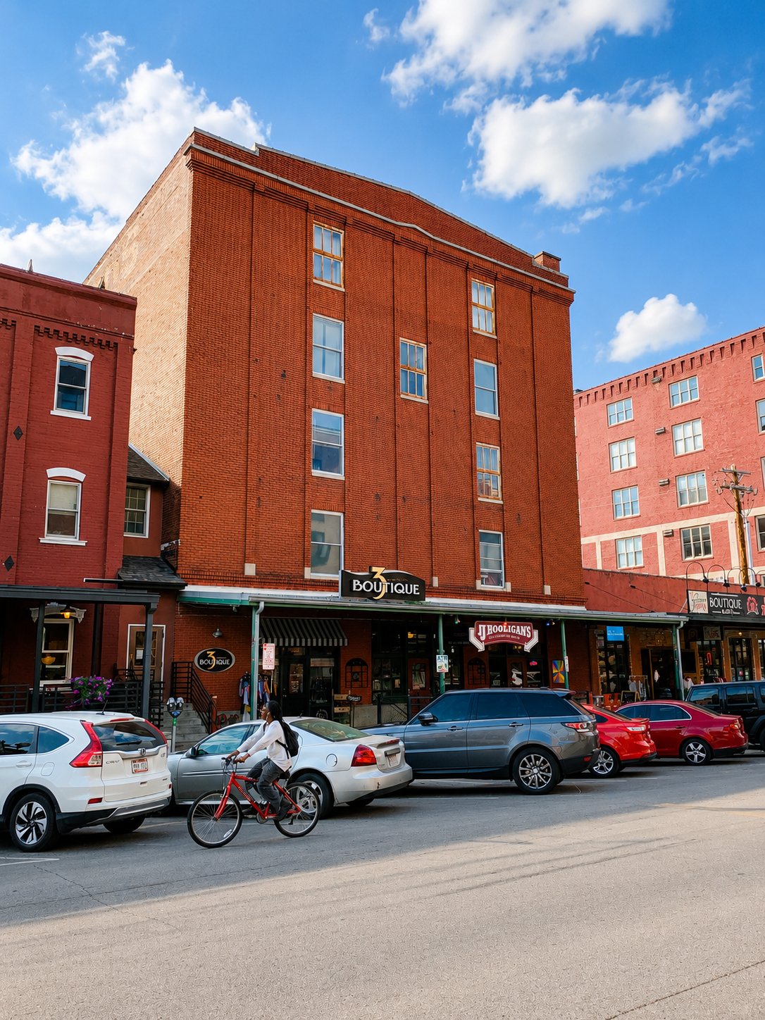 Lincoln Apartment: 311 N 8th St.