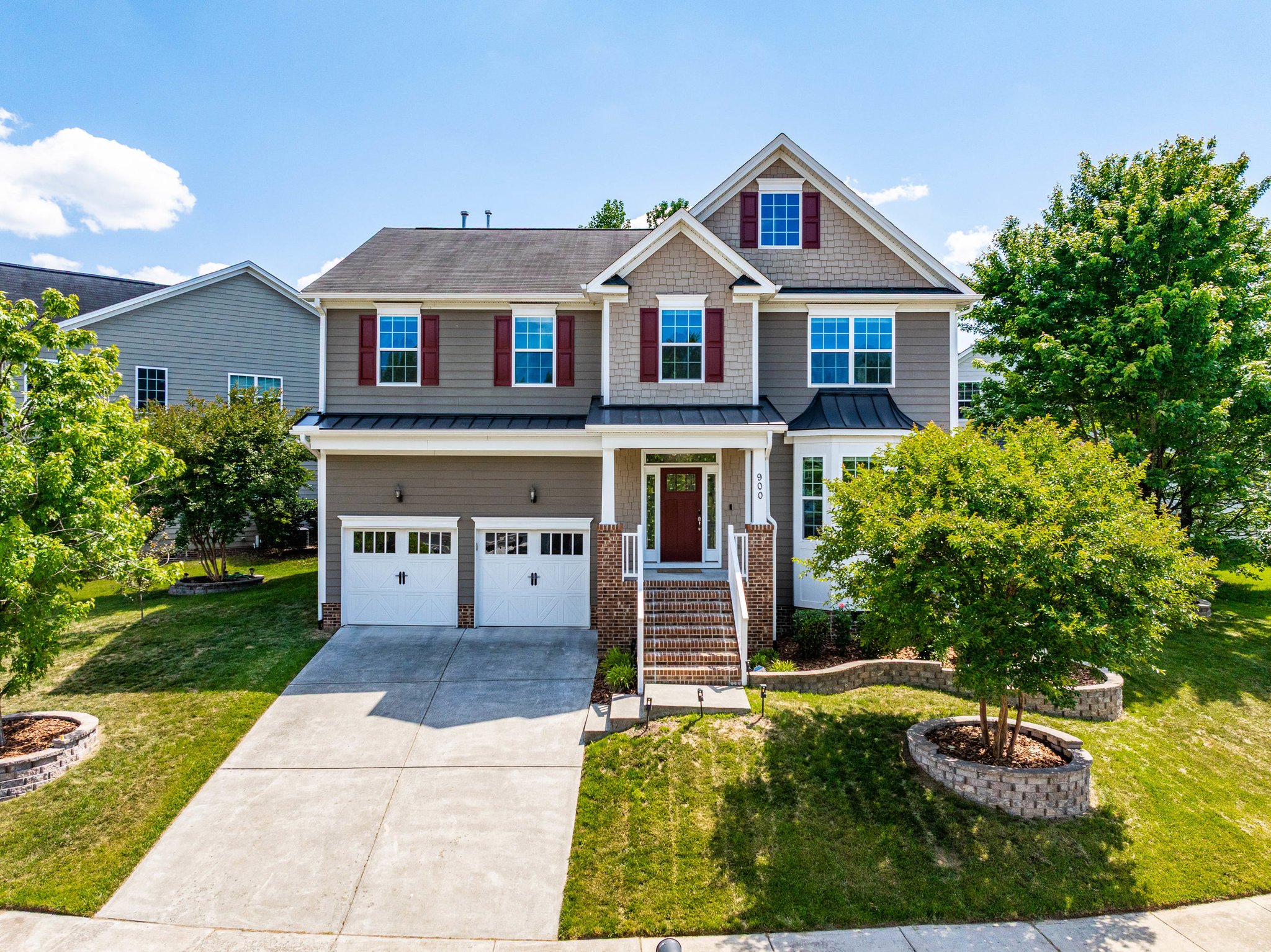 Cary House: 900 Vandalia Dr