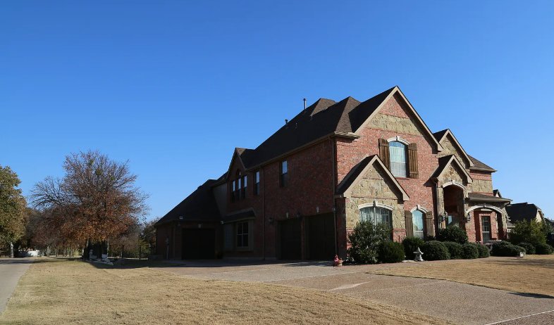 Fort Worth House: 12332 Indian Creek Dr