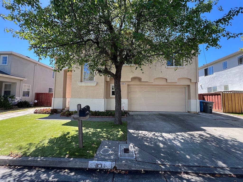 American Canyon House: 831 Spring Mountain Ln