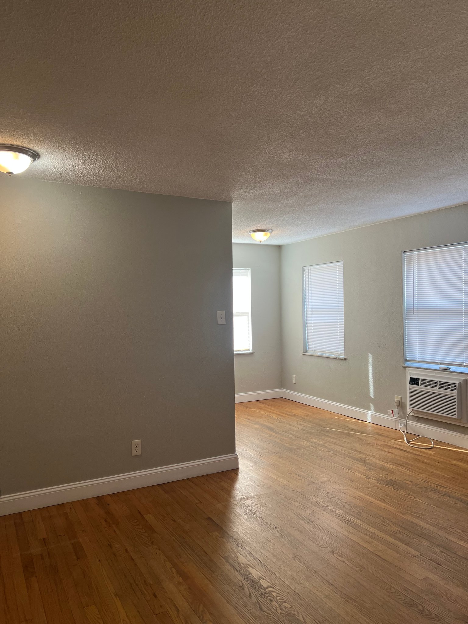 St. Louis Apartment: 3199 Morganford