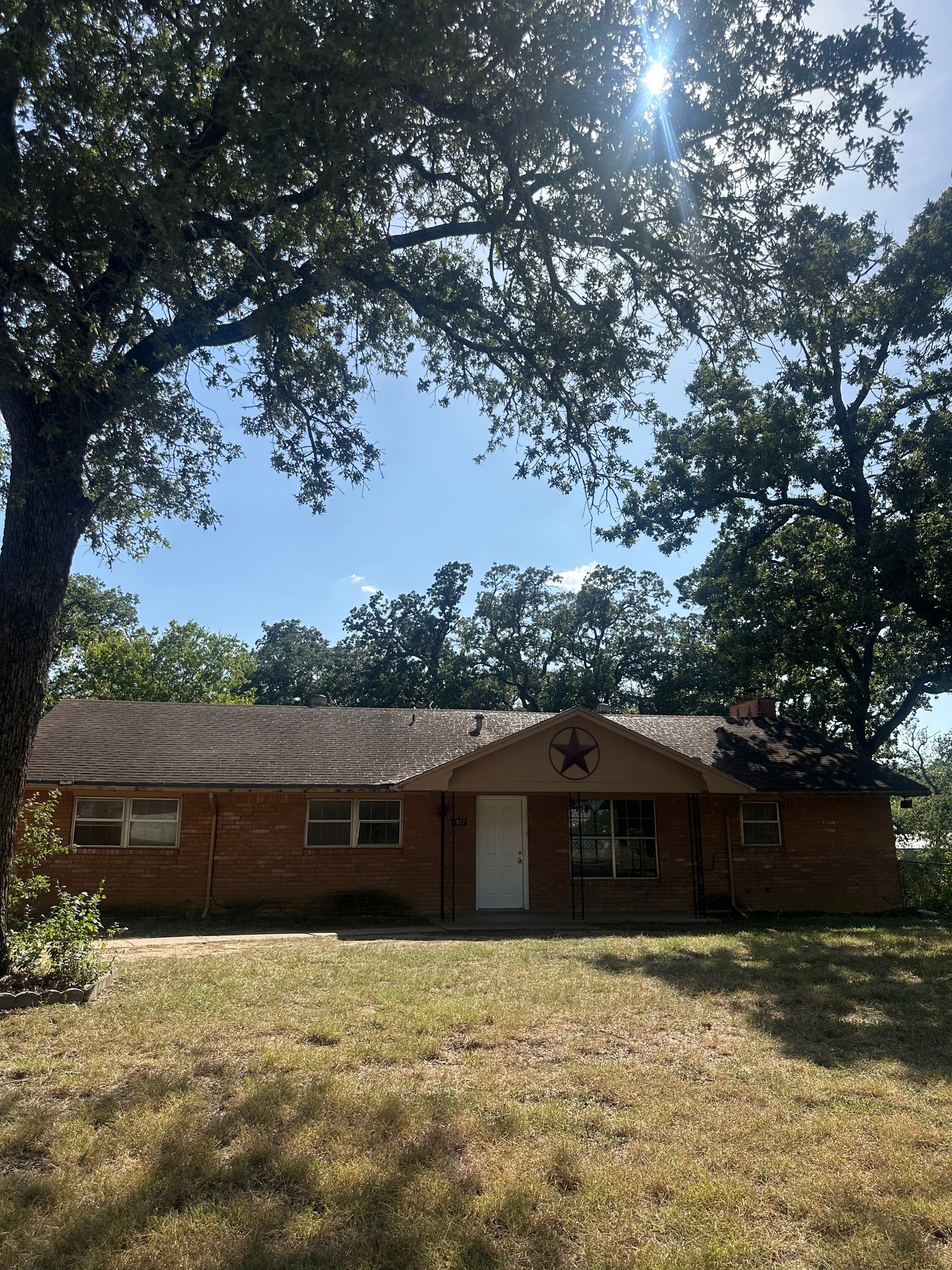 WACO House: 1927 MADERA DRIVE