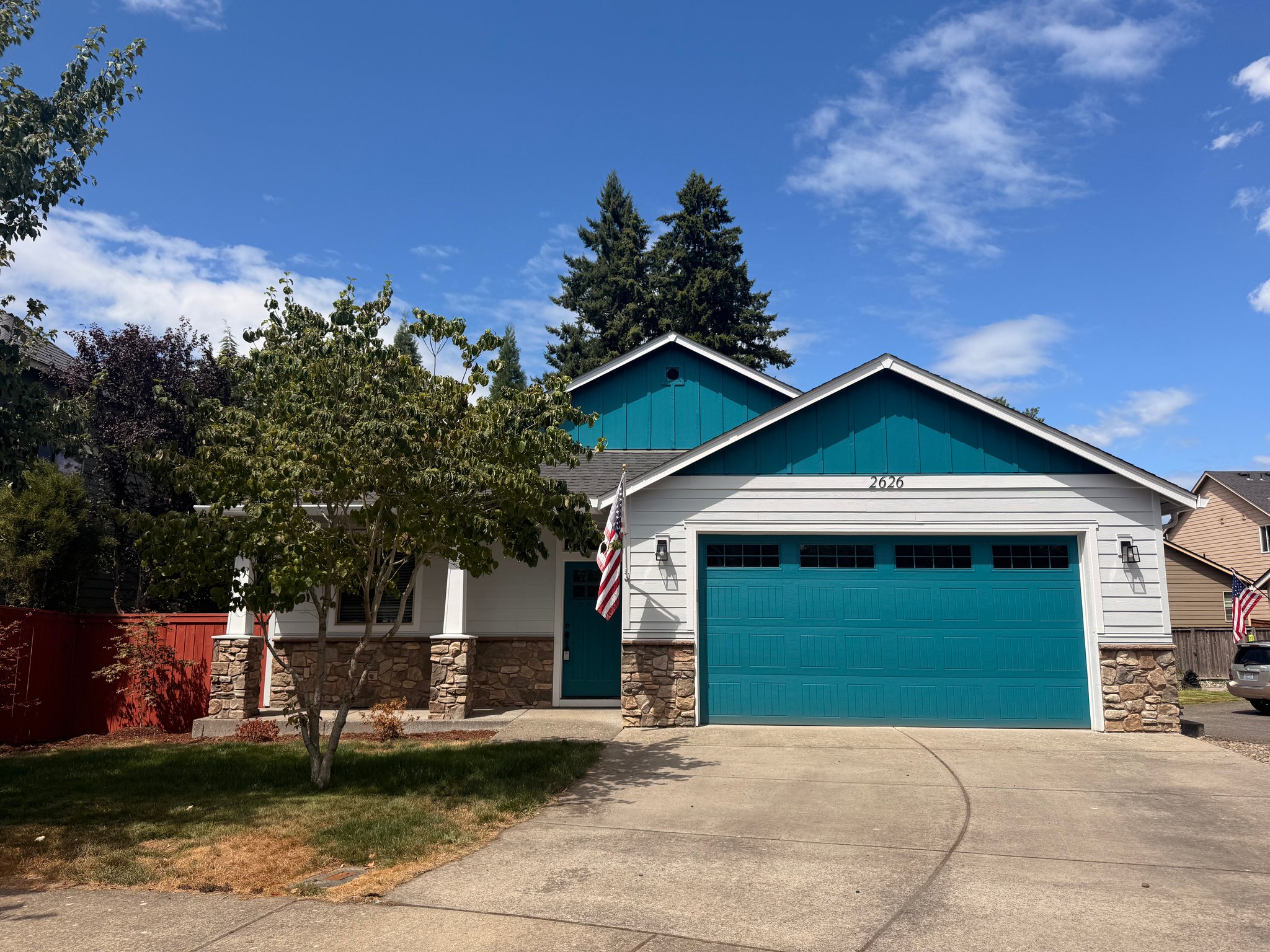 Vancouver House: 2626 NE Hawthorne Cir