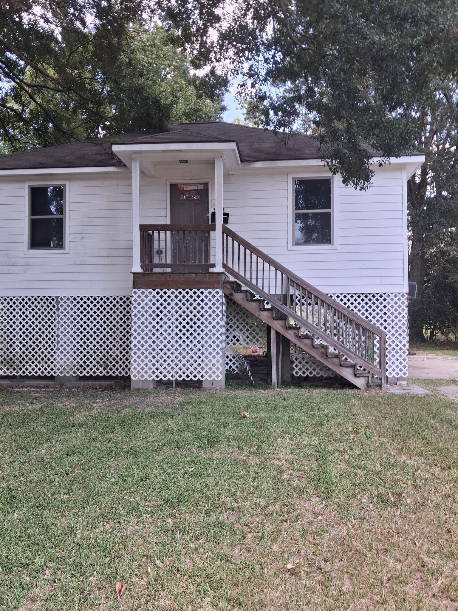 Baton Rouge House: 3324 Elm Dr