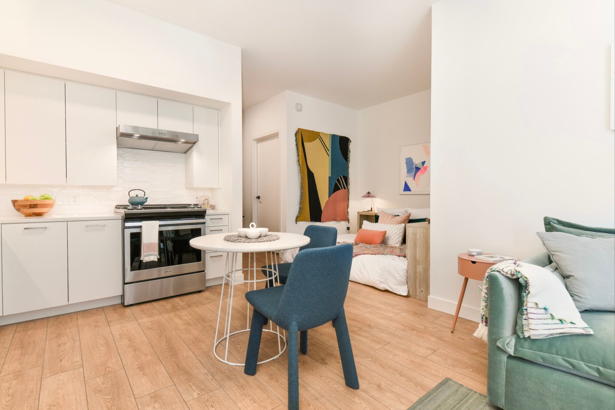 Chicago Condo: 850 W Madison St