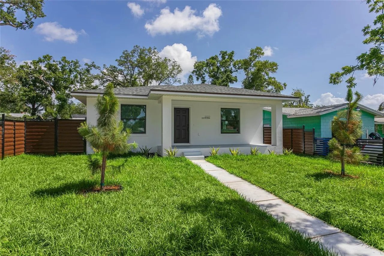 St. Petersburg House: 2327 26th Ave S